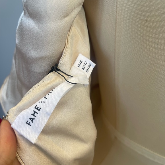 Fame and Partners dress - fairytale design - Picture 5 of 5